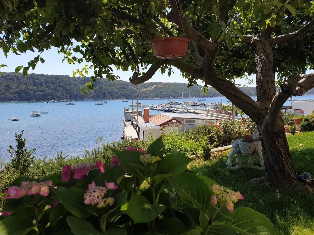 Apartmani I Sobe Jusic Rab Town