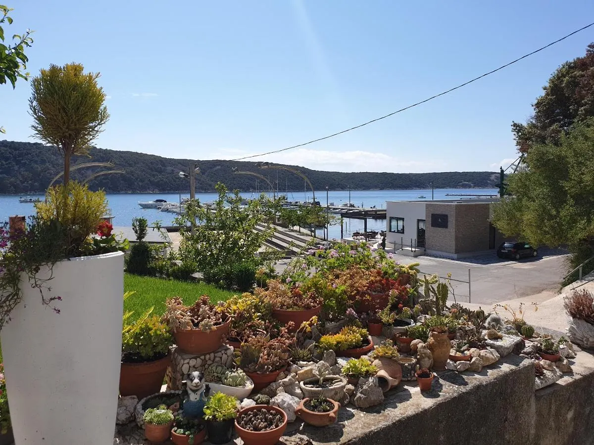 Apartmani I Sobe Jusic Rab Town Apartment